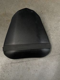 08 -15 r6 rear seat