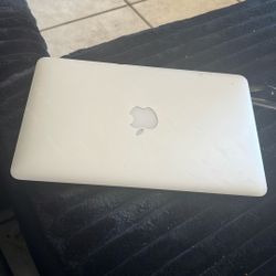 Apple MacBook 