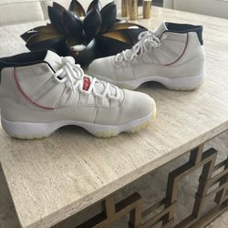 Jordan 11 Platinum Tint