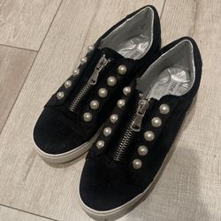 Steve Madden Shoe