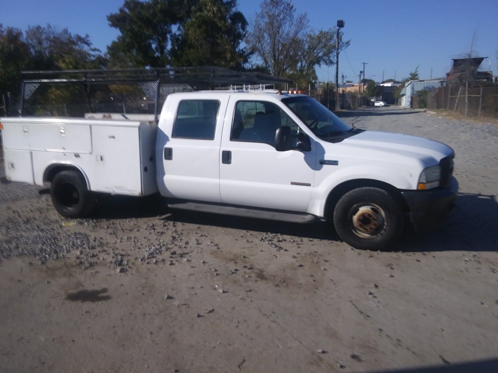 2003 Ford F350 Utility Truck 6.0 Powerstroke Turbo Diesel 200k miles runs and drives!!!