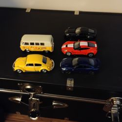 Díe Cast Cars With Rubber Wheels 