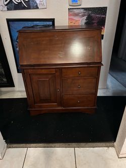 QUALITY, HIGHLY FUNCTIONAL SECRETARY DESK CAN DELIVER LOCAL IF NEEDED