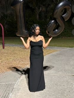 Black scrunch dress