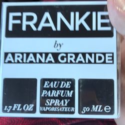 Ariana Grande Perfumes