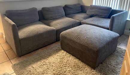 Sectional sofa and ottoman