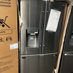 New Open Box Lg French Style Full Size Refrigerator In Stainless Steel 