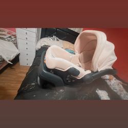 Uppababy Car seat 