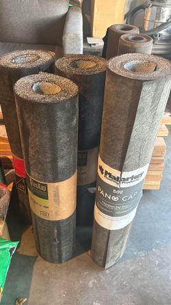Fiber glass reinforced mineral surface cap sheet