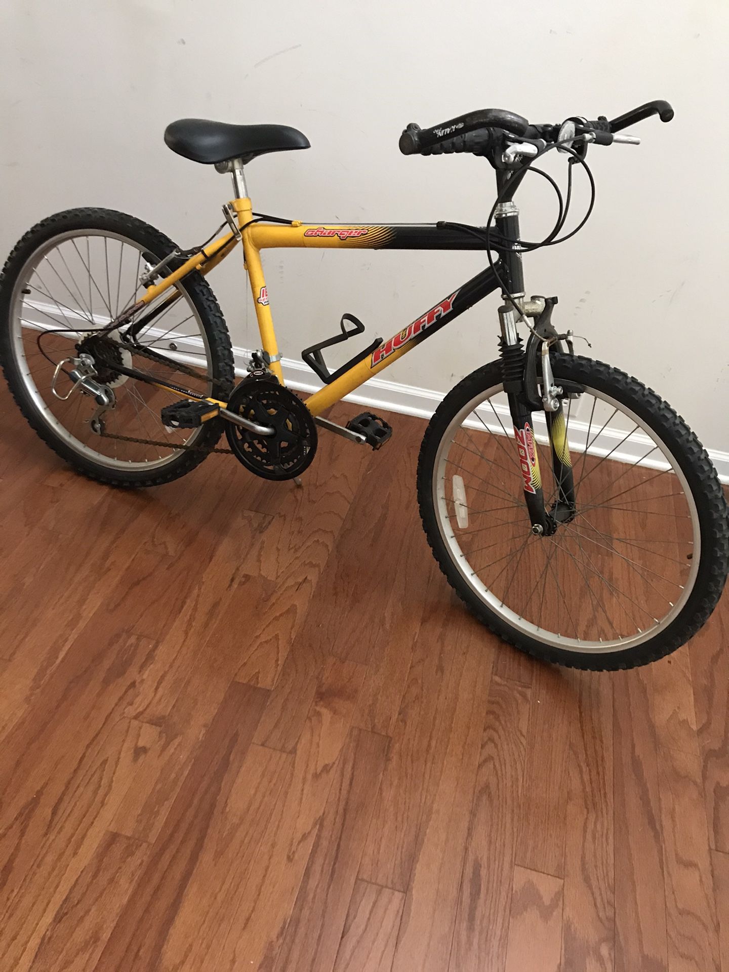 24 inch HuFFy mountain bike excellent condition