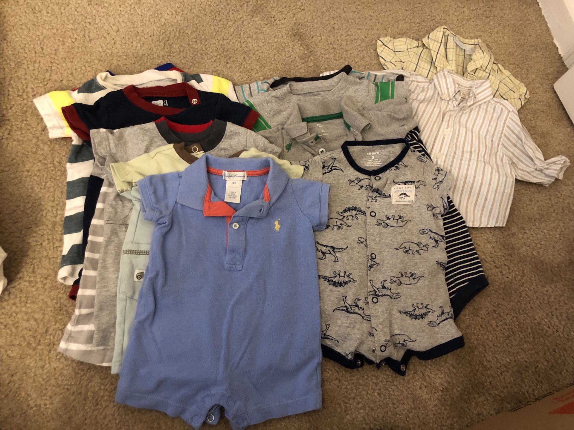 0-3 month boy clothing lot