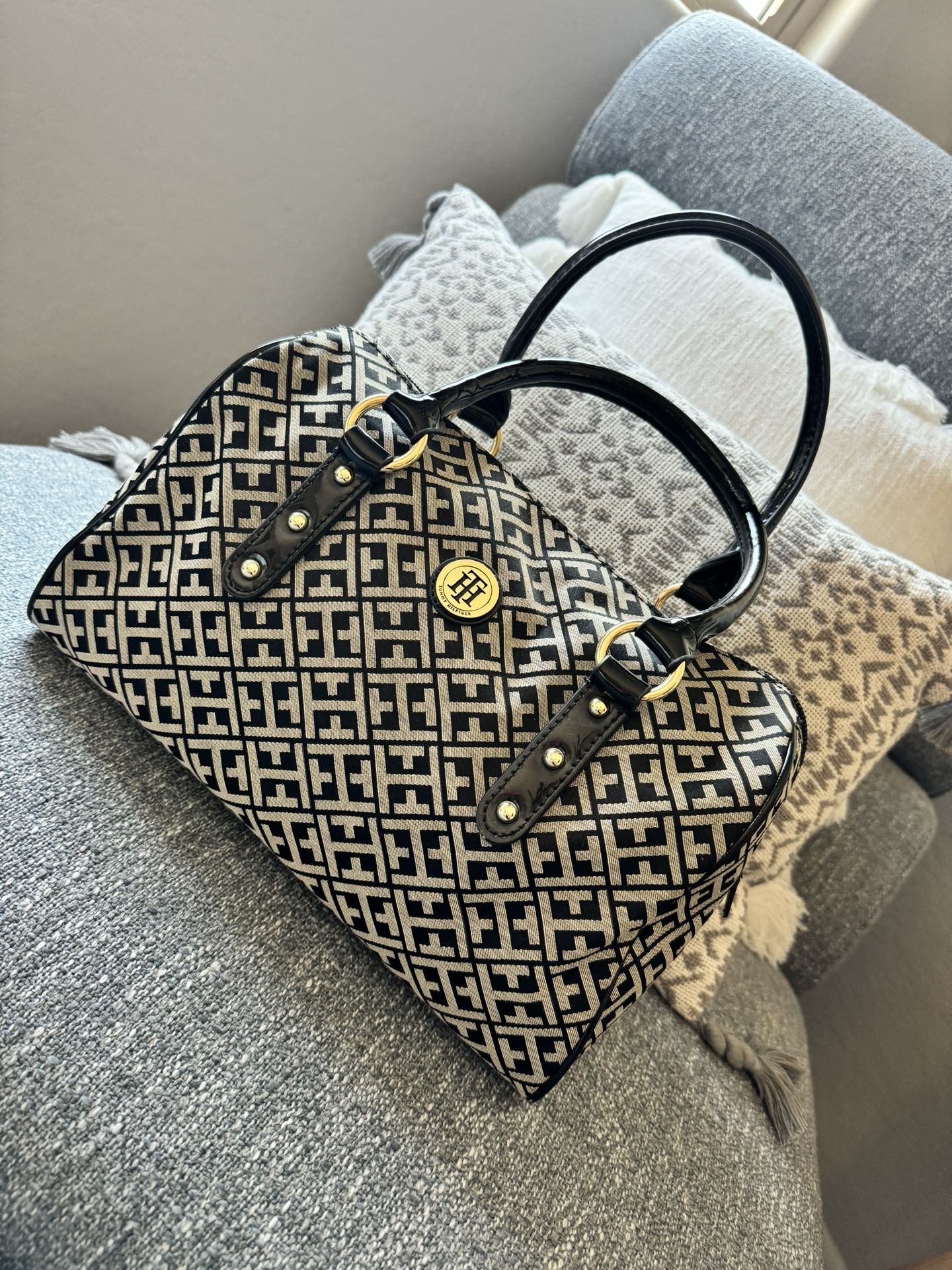 Tommy Hilfiger Purse 👜 & Matching Wallet