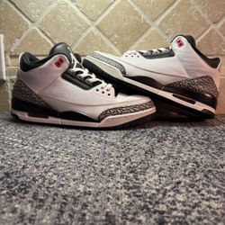 -Jordan 3 “Infrared 32” -Size 13M -No box -Barely used 
