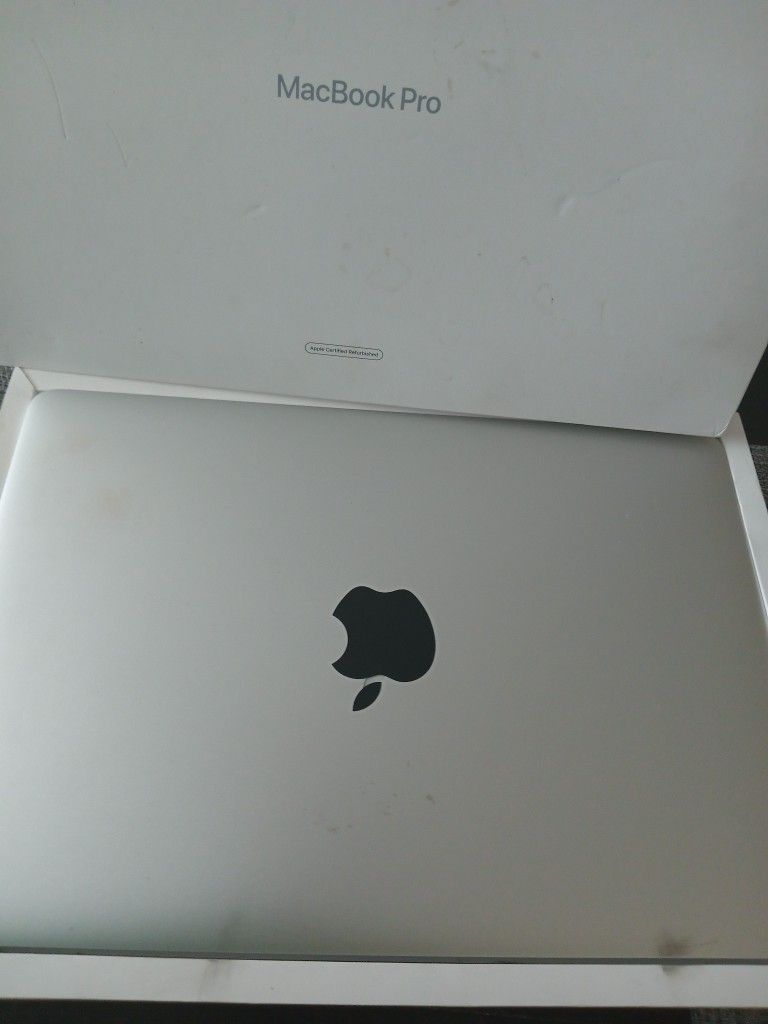 MacBook Pro 16 Inch Refurnished 