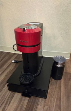 Nespresso machine with accessories