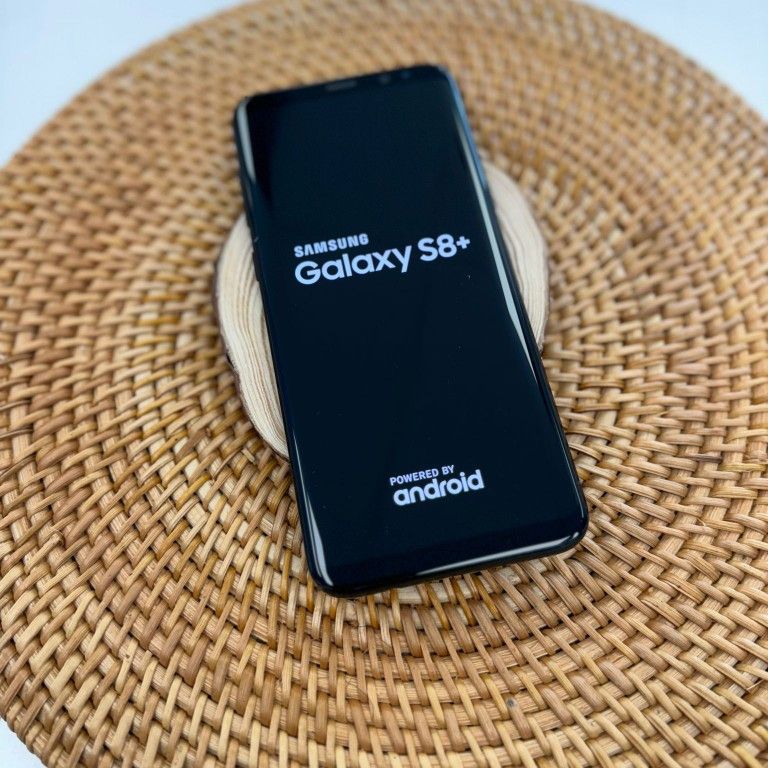 Samsung Galaxy S8 Plus - A Free 90 Day Warranty And Chargers Included 