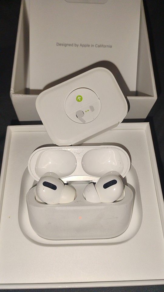 (Used Slight) Airpod Pros 2nd Gen With Box