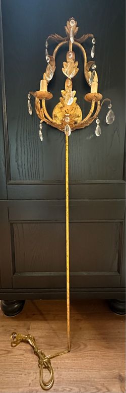 Authentic luxury Currey & Company designer wall sconce. Brand new, never installed, vintage 2003 piece