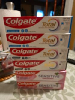 Colgate Toothpaste Total and Sensitive