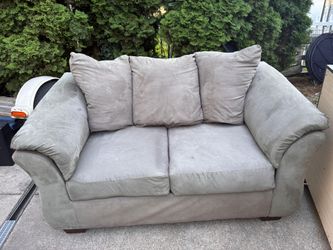 Couch set
