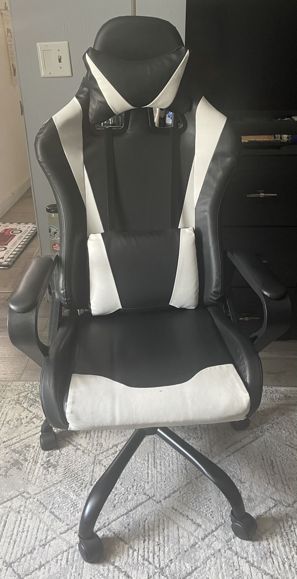 Gaming chair/office Chair