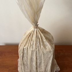 White Moist Clay l Cone 6 l 22.4 Lbs