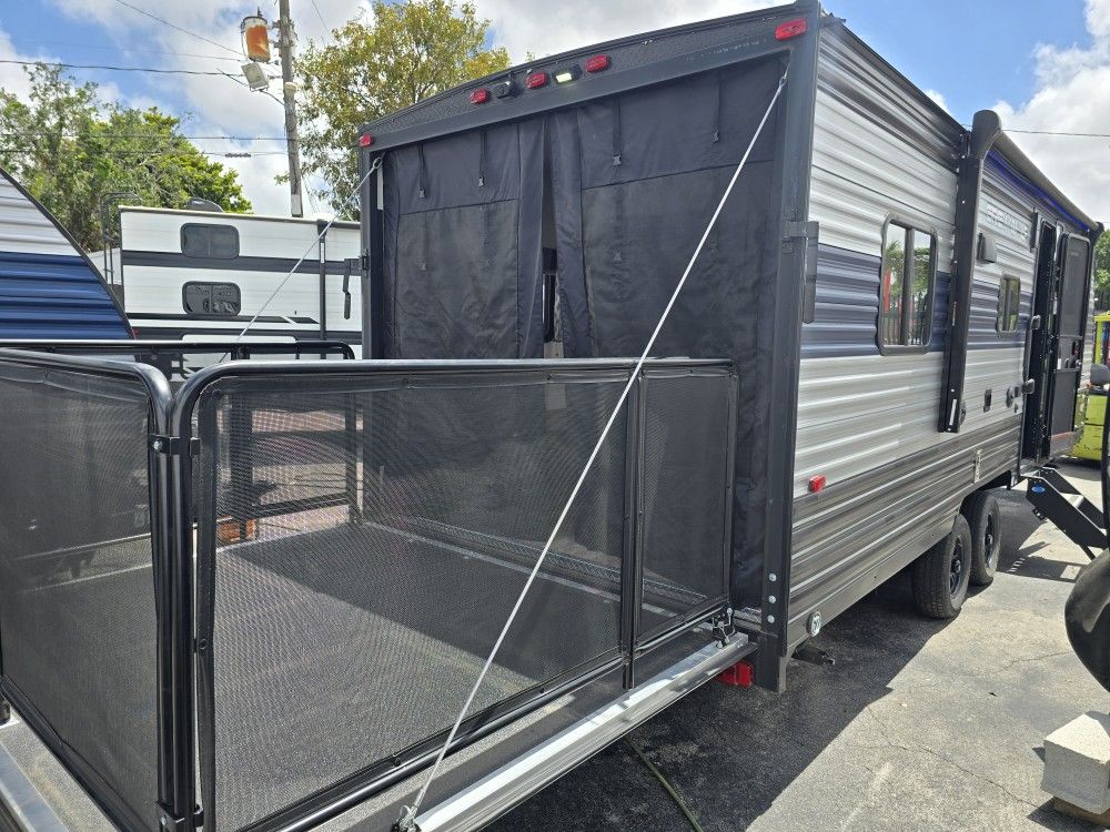 Rv Travel Trailer Toy Hauler 26 Ft 2020