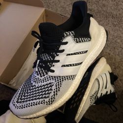 SNS Adidas Ultra Boost Tee Time Size 9.5 Pre Owned