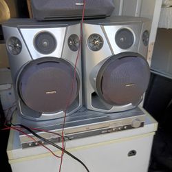 Nocent amplifier mp3 dvd cd with 3 Philips speakers 