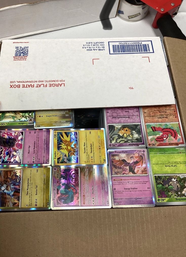 100 Pokémon Holo/Reverse Holo Card lots!