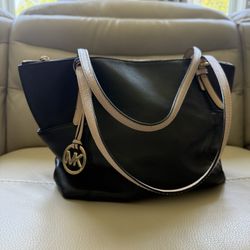 Michael Kors Tote