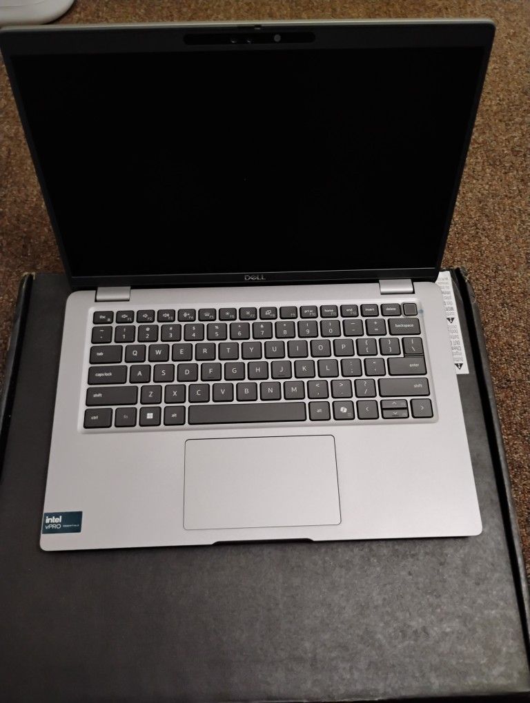 Dell Precision 3490 Laptop (New)