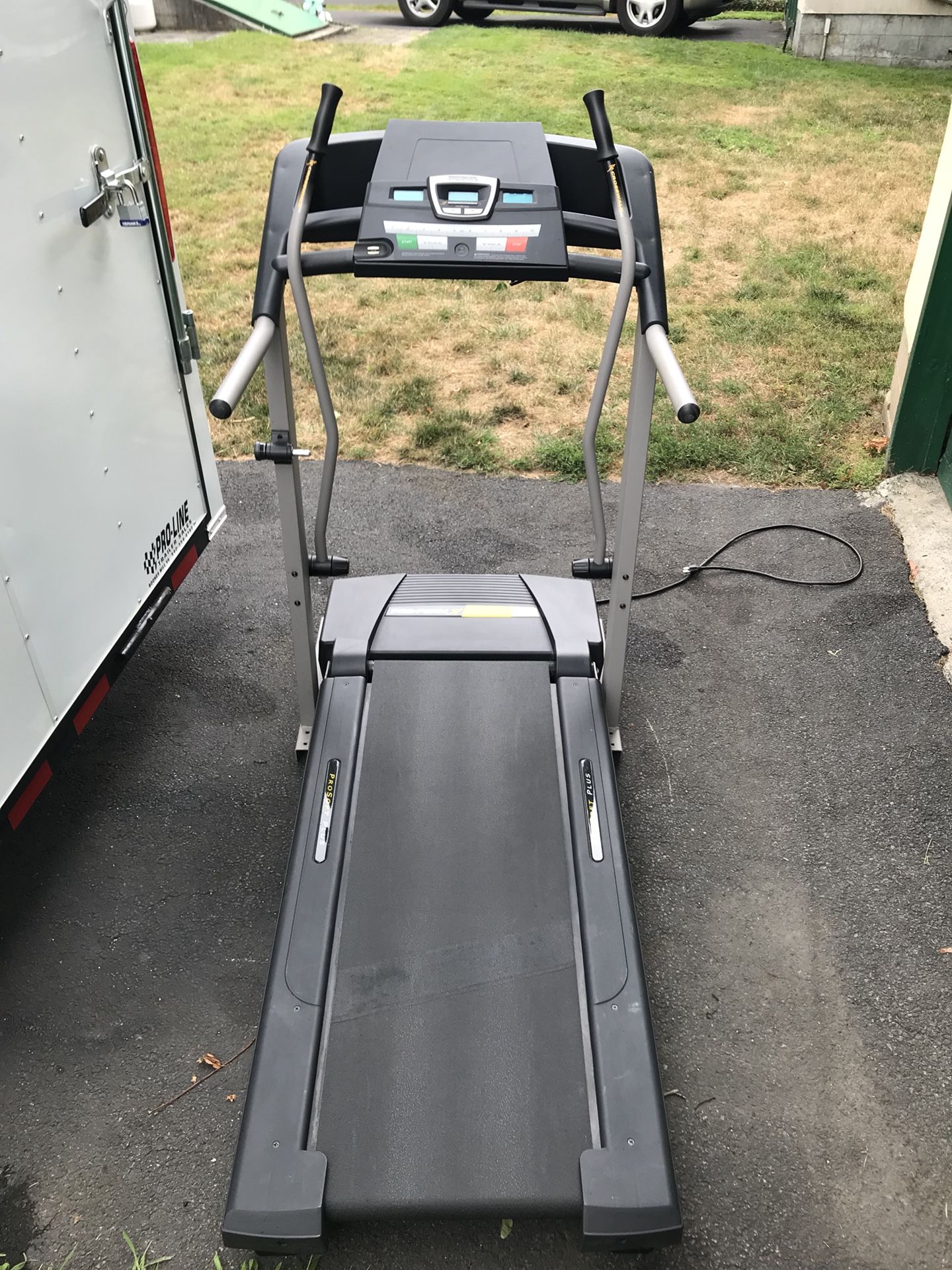 Treadmill. Proform Crosswalk 400