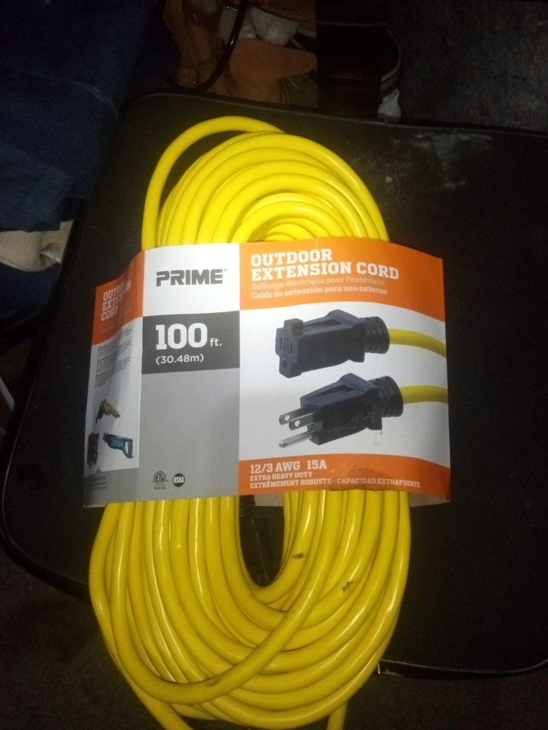 Brand New 100 Ft Quality Extension Cord