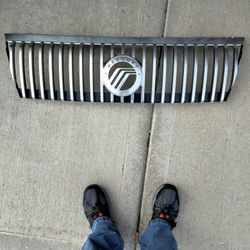 06- 10 Mercury Wagoneer Grill 