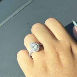 1.20 CTW Pear-Shaped Diamond Ring in 14K White Gold – VS2 Clarity 