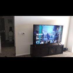 75 INCH LG TV W/ MAGIC REMOTE 