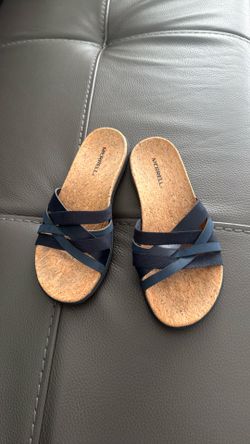 Merrell sandals (new) size 7