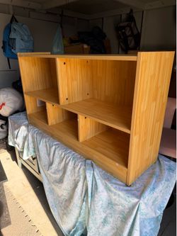 Organizer/bookshelf