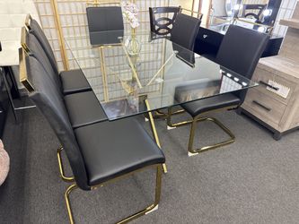 SALE✨7pc Gold Table Glass Top w/ 6 Black Chairs