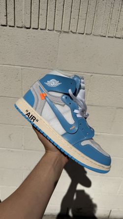 🩵 Jordan 1 Retro High Off-White “University Blue”