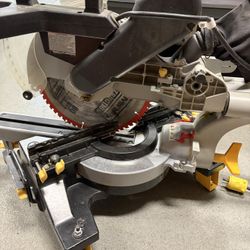 12” Dual Bevel Sliding Miter Saw