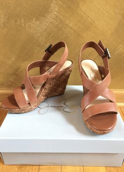 Jessica Simpson spring wedges size 8