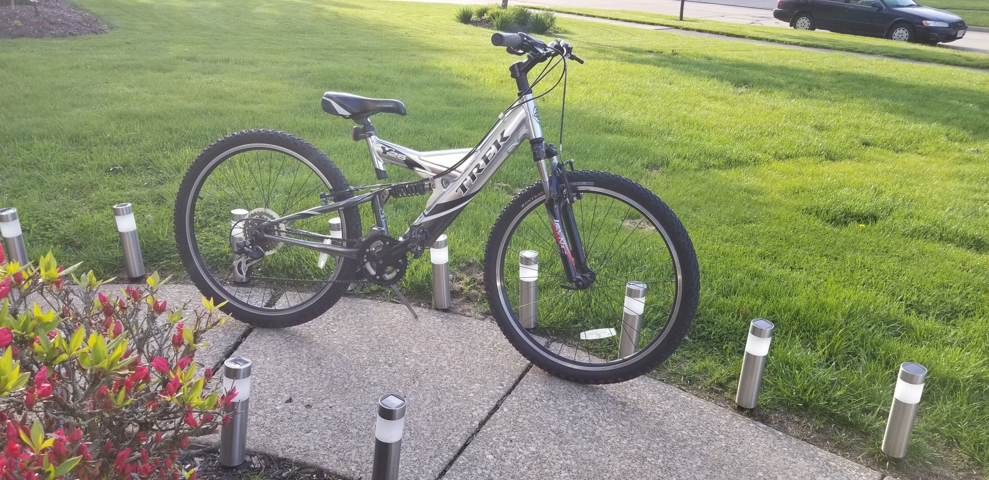 TREK Y26 DUAL SUSPENSION 21 SPEED