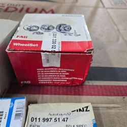 W124 front wheel bearing hubs two and seal brake shoes handbrake brake hoses lug bolts