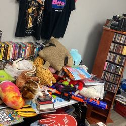 Store Closing Sale 🕹️ 90s–2000s Nostalgia, Vintage & Collectibles – Don’t Miss Out