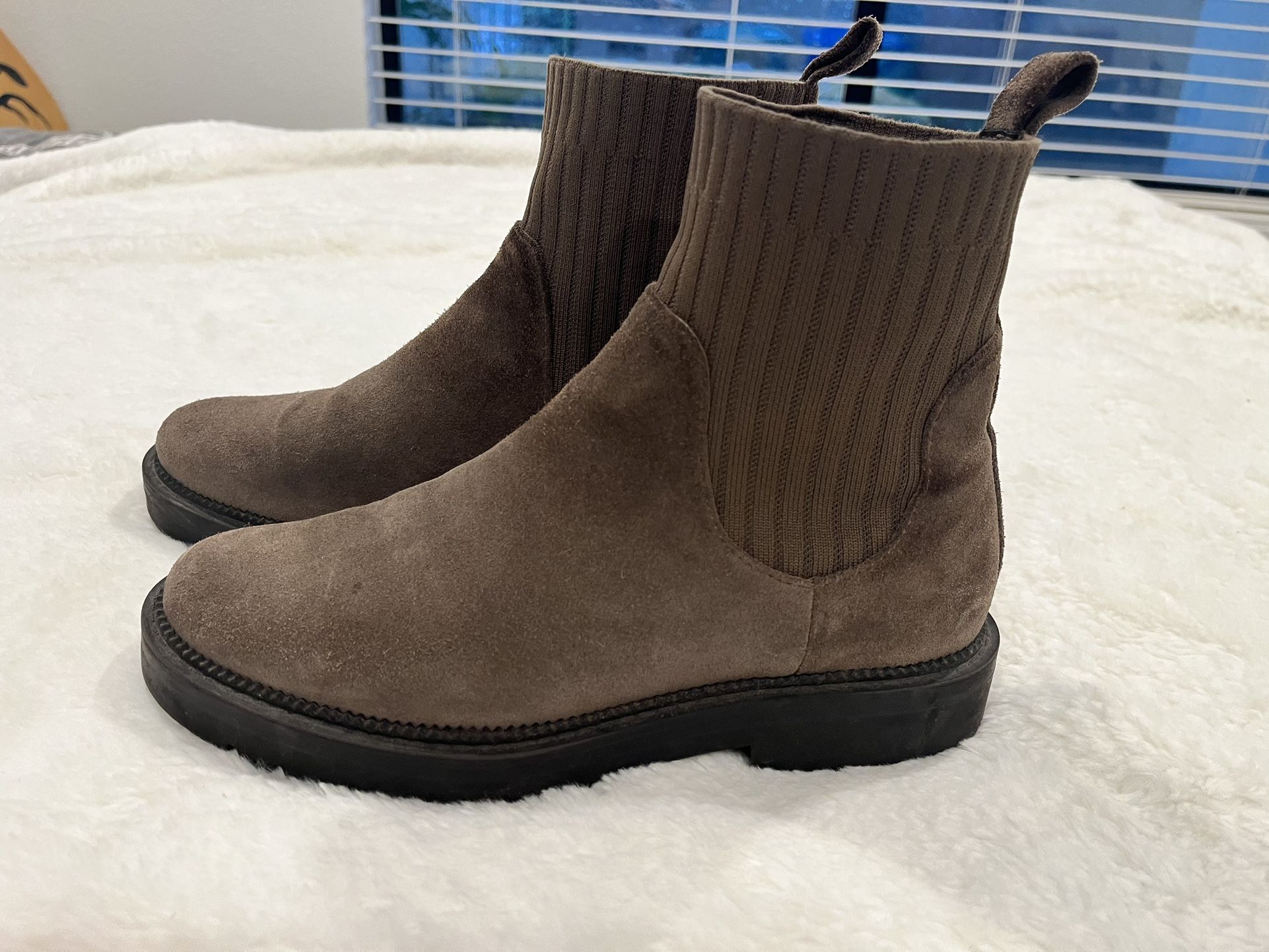Women’s Taupe Suede Chelsea Boots