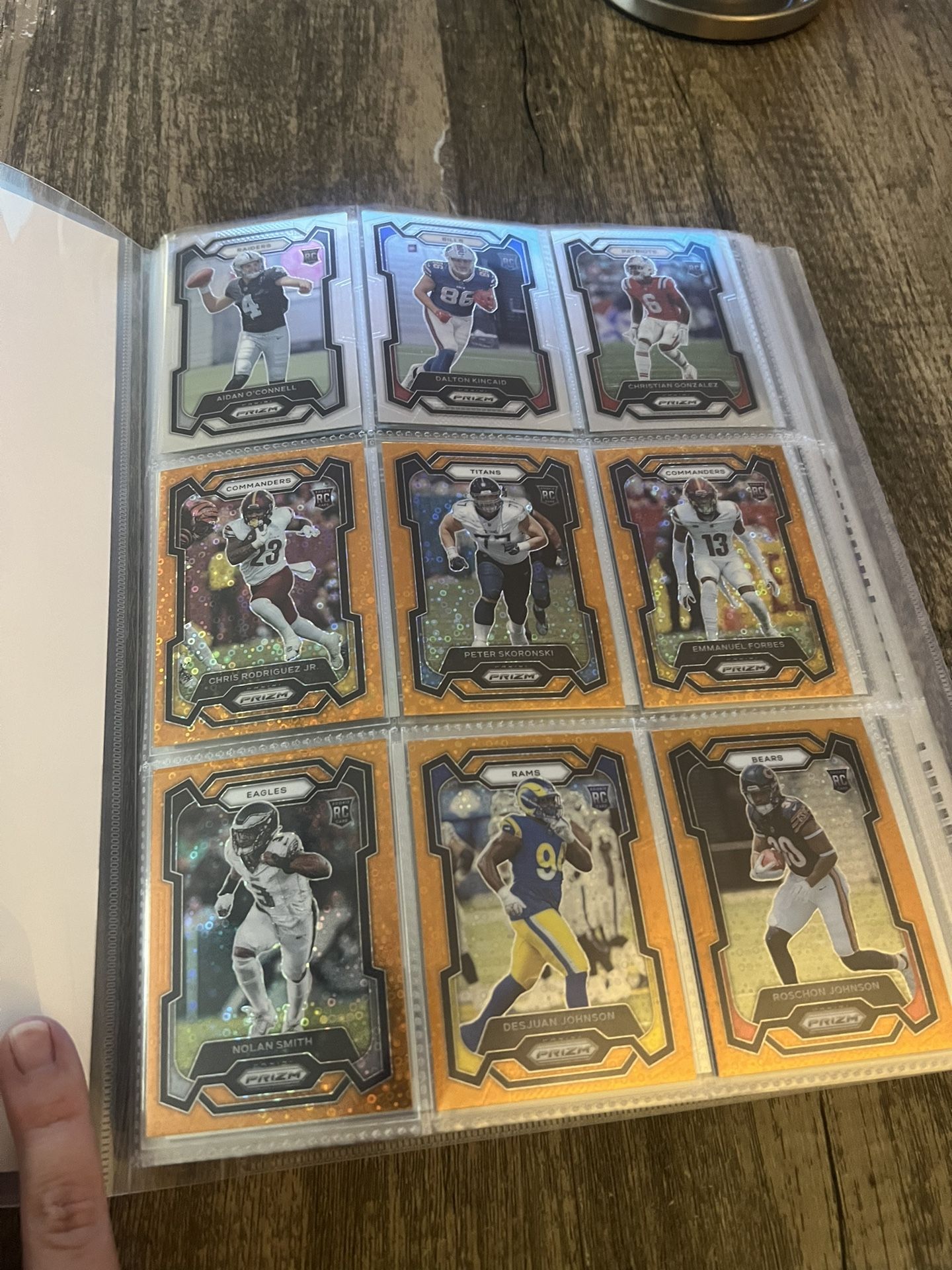 nfl card binder Amazon.com: 900 Cards Football Card Binder, 9-Pocket Card Collections  Trading Card Binder 50 Pages Double-Sided Cards Holder with Zipper 3-Ring  Card Album for Sports Football Card Sleeves Protectors : Toys & Games main image 1