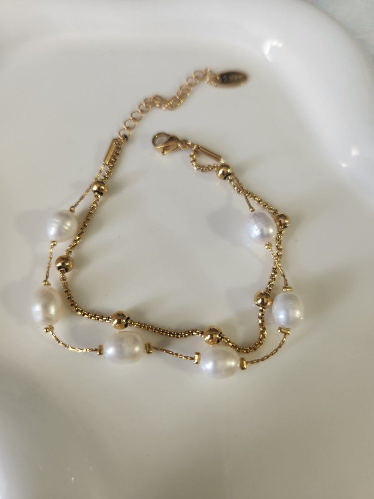 New Gold Freshwater Pearls Bracelet