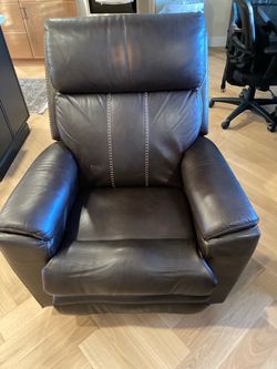 manual La-Z-Boy, leather recliners- dark brown
